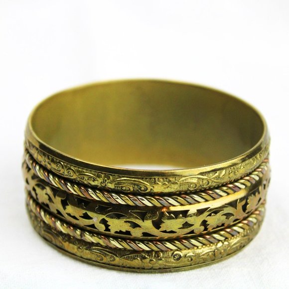 Vintage Brass Boho Bangle Brass Wrist Cuff Floral Bracelet Jewelry Cut Out J10 - Picture 3 of 3